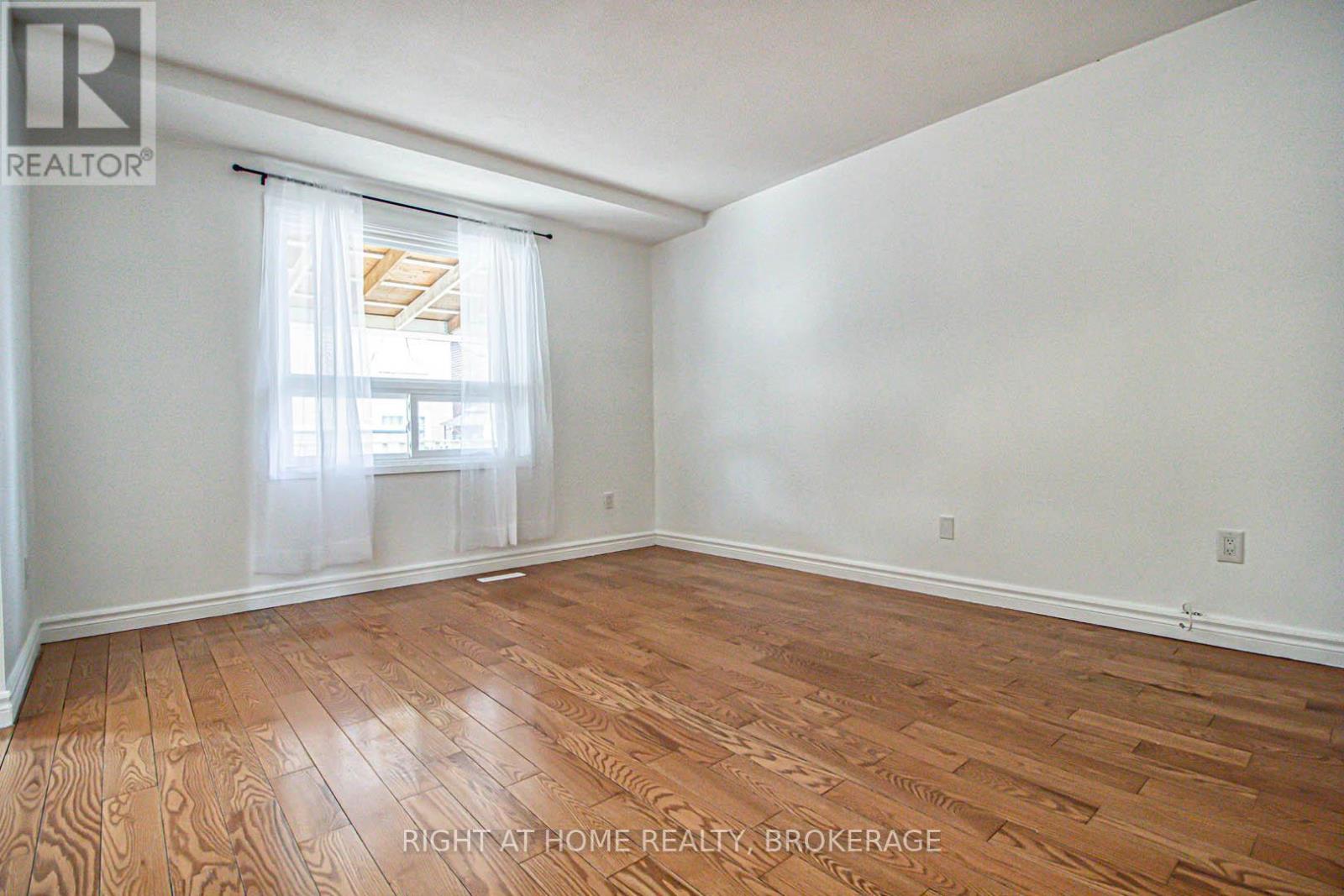 Property at 30 VODDEN STREET W image 4