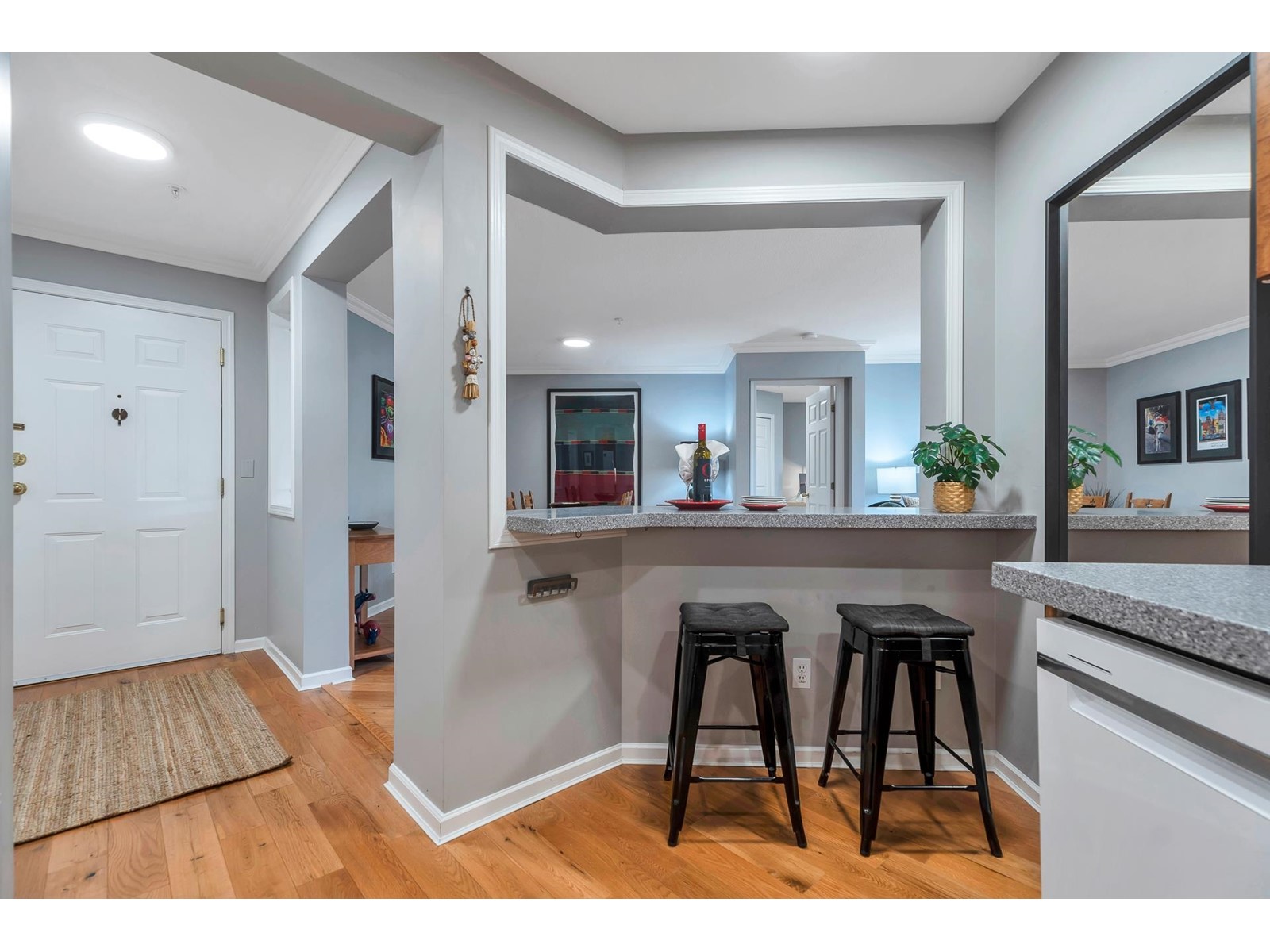 211 15185 22 Avenue, Surrey, British Columbia  V4A 9T4 - Photo 7 - R2989600