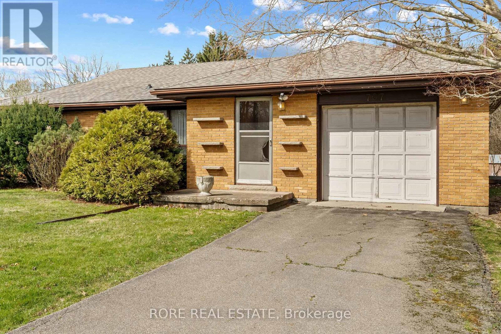 Property at 707 RIDGE ROAD N image 3