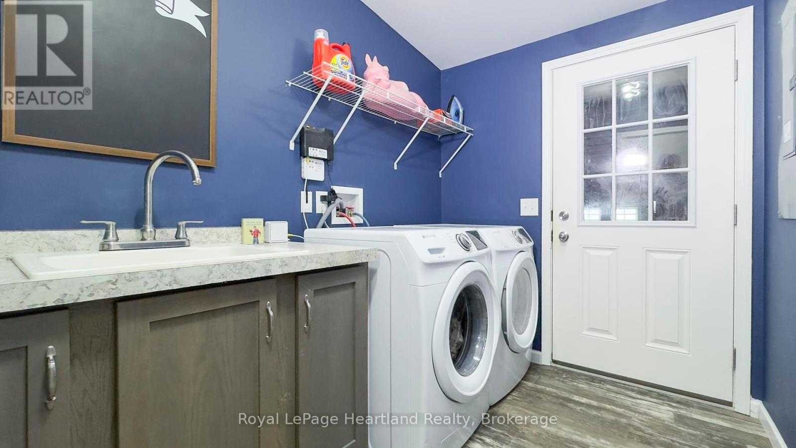 570 Hamilton Street, Huron-Kinloss, Ontario  N0G 2H0 - Photo 30 - X12034045