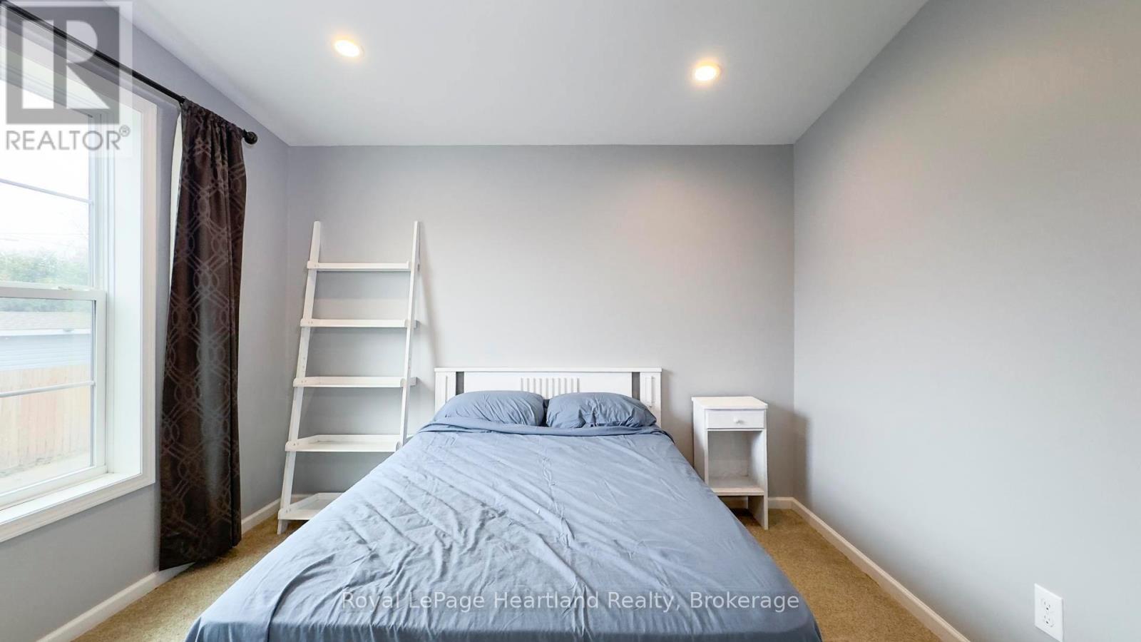 570 Hamilton Street, Huron-Kinloss, Ontario  N0G 2H0 - Photo 32 - X12034045