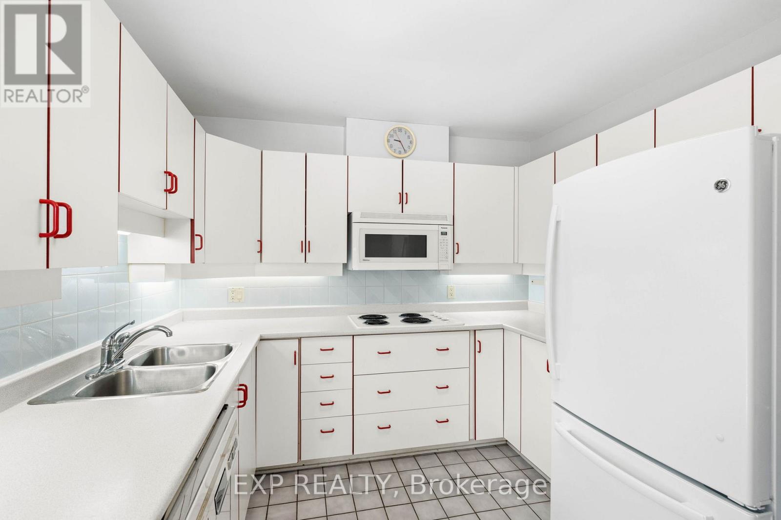 1 Heather Glen Court, Ottawa, Ontario  K2S 1L4 - Photo 15 - X12079401
