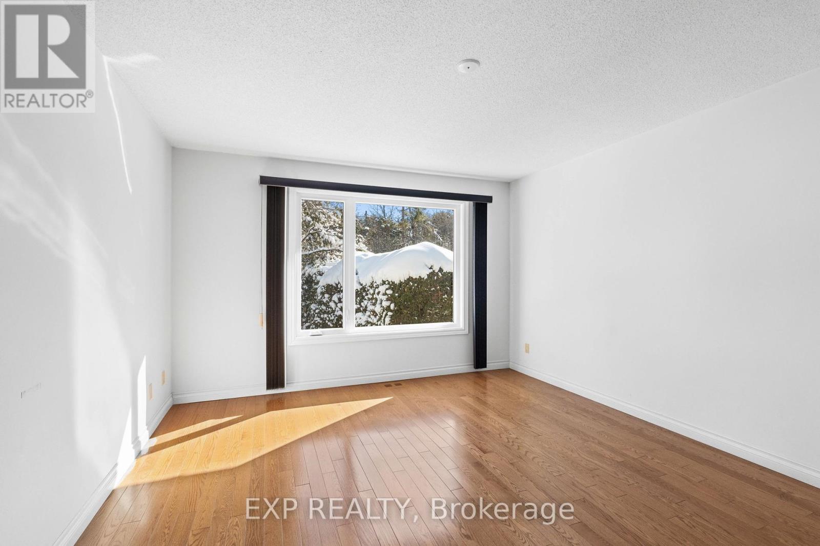 1 Heather Glen Court, Ottawa, Ontario  K2S 1L4 - Photo 24 - X12079401