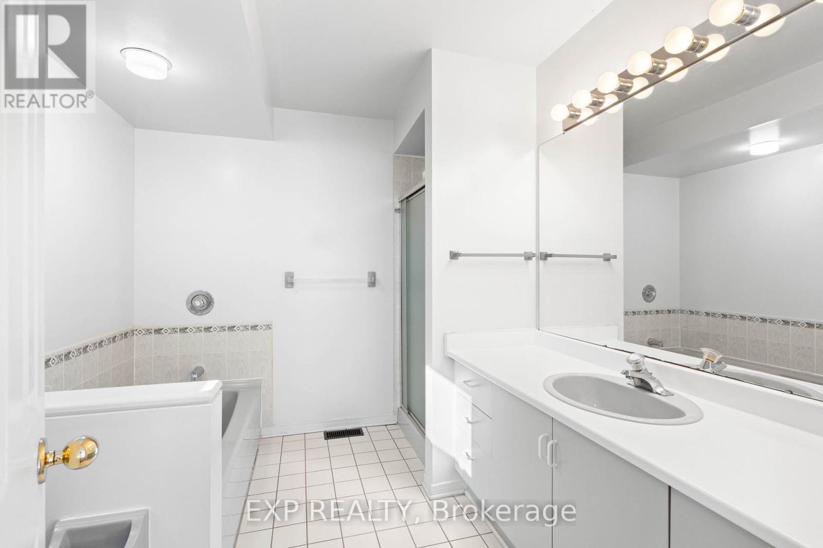 1 Heather Glen Court, Ottawa, Ontario  K2S 1L4 - Photo 27 - X12079401