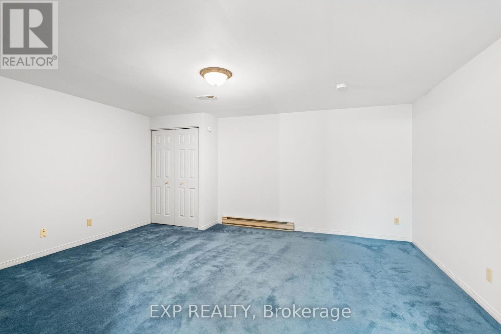 1 Heather Glen Court, Ottawa, Ontario  K2S 1L4 - Photo 35 - X12079401