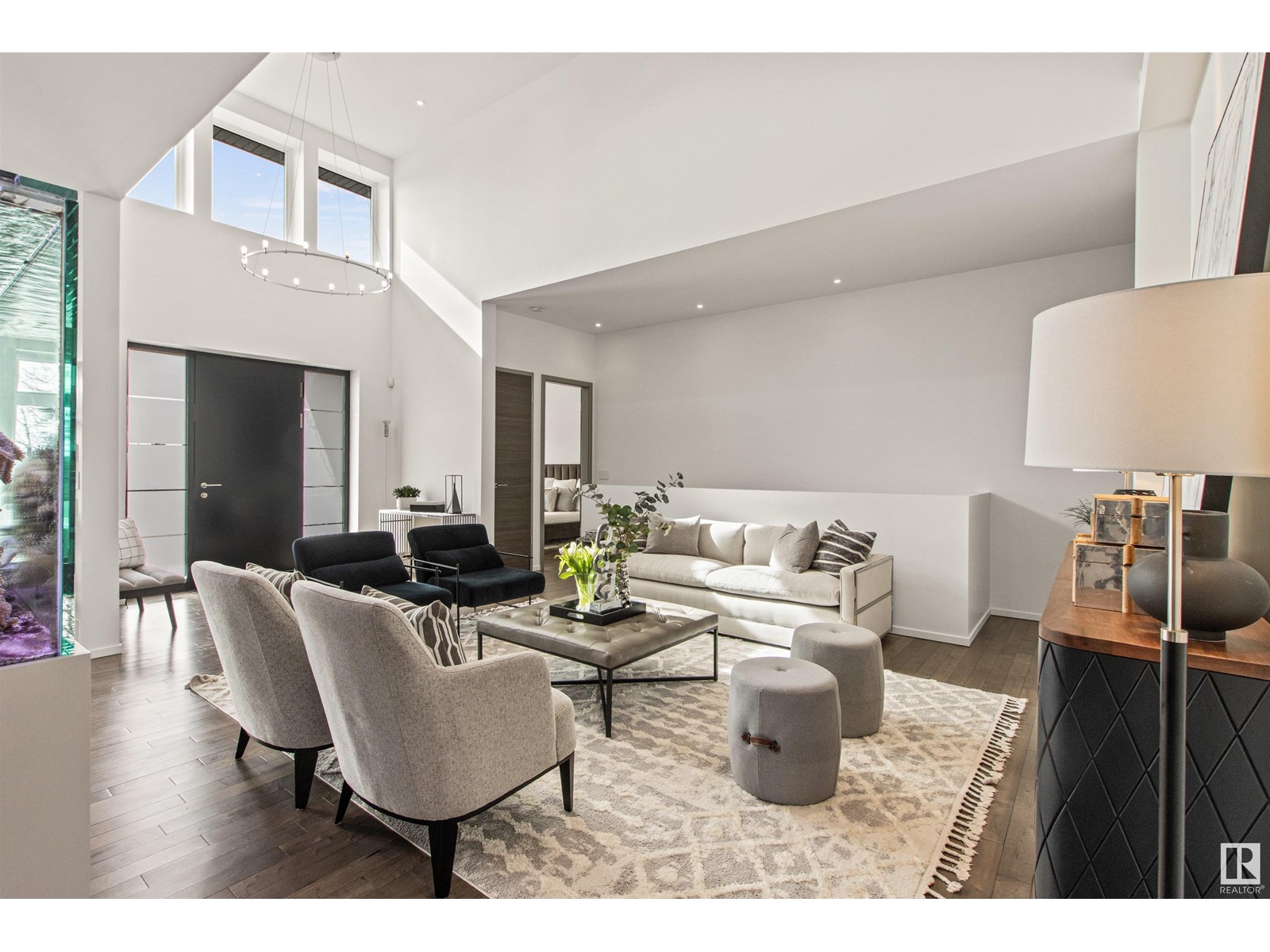 Property at 7548 110 AV NW image 5