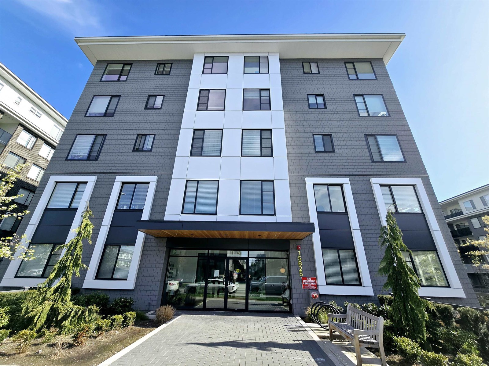 317 15825 85 Avenue, Surrey, British Columbia  V4N 6W9 - Photo 2 - R2986115