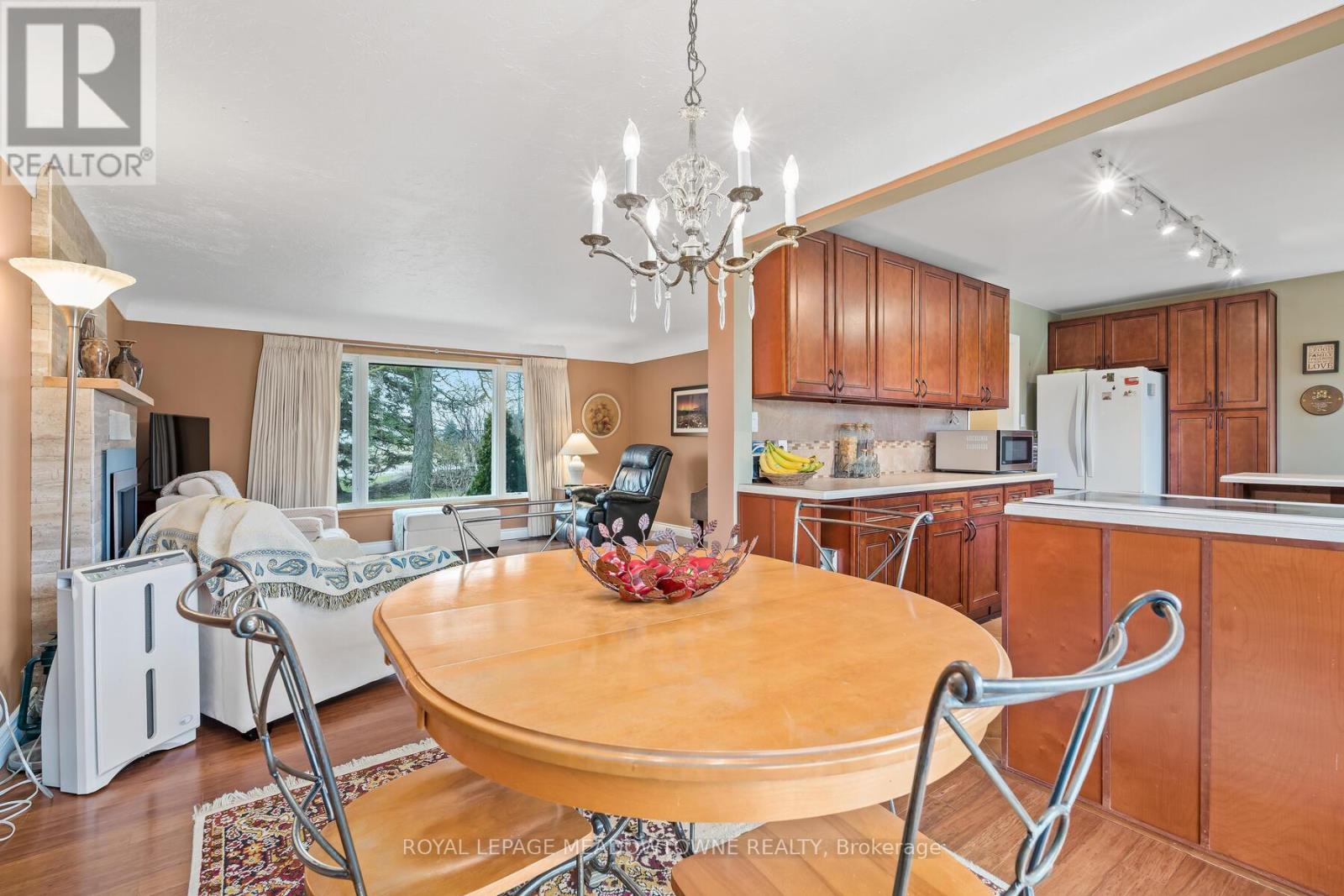 11317 Regional Road 25, Halton Hills, Ontario  L7J 2M1 - Photo 8 - W12079403