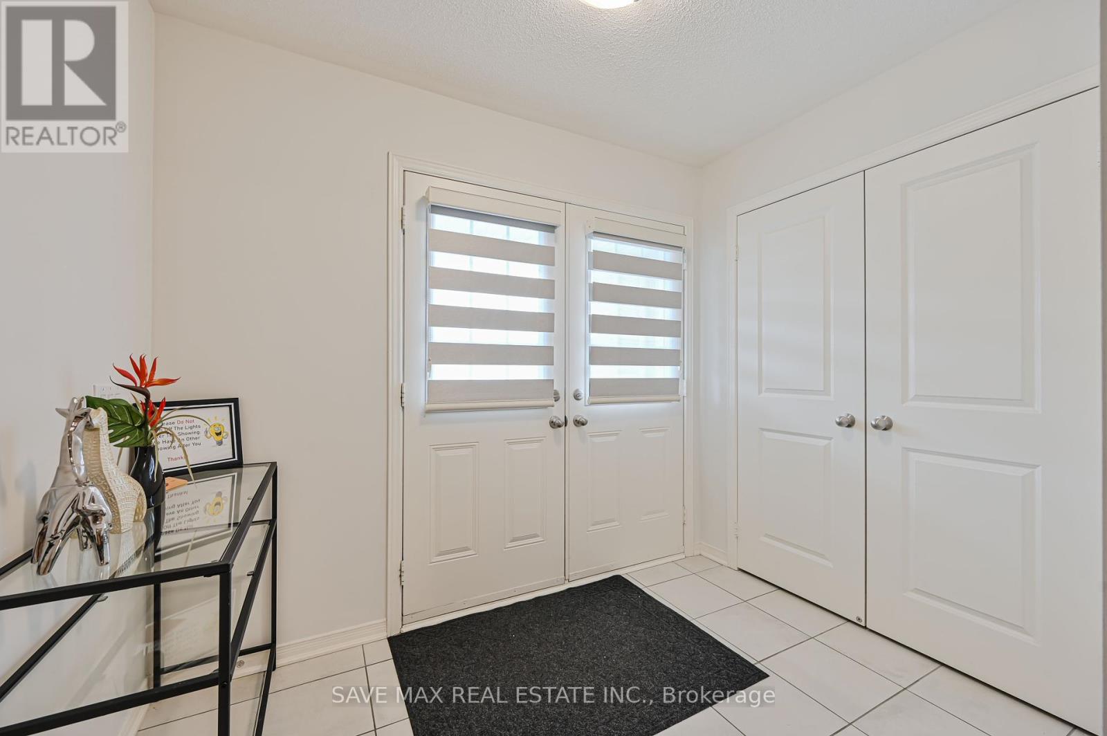 Property at 80 DEER RIDGE TRAIL image 2