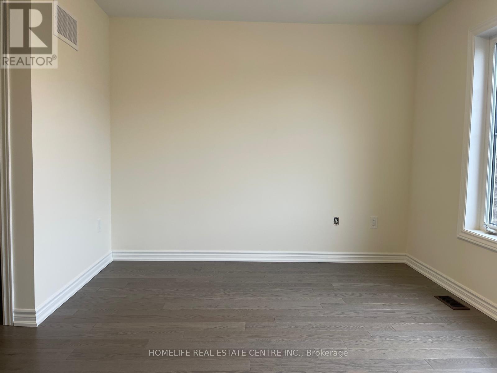 359 Inspire Boulevard, Brampton, Ontario  L6R 4E4 - Photo 10 - W12075928