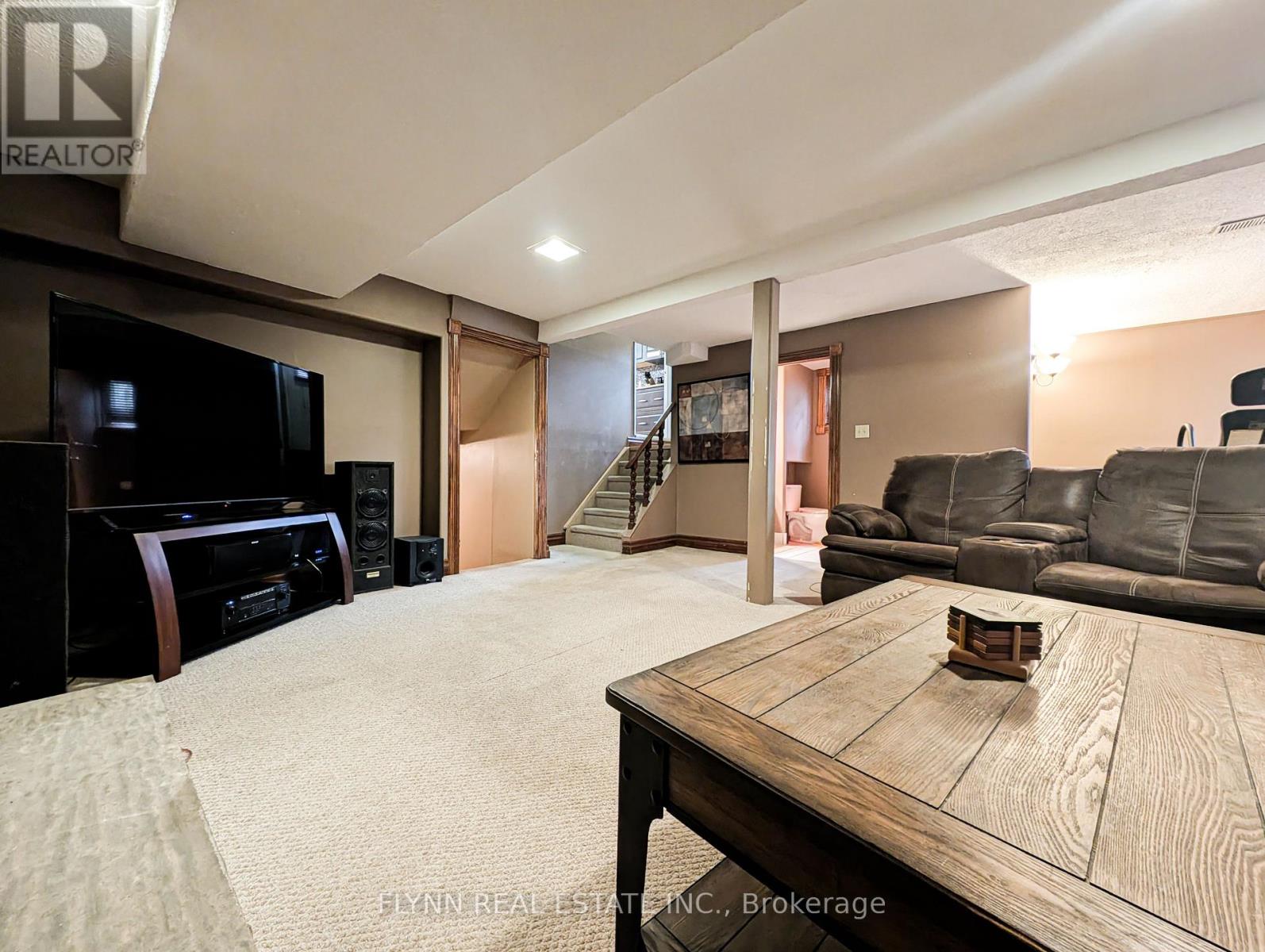 5985 Belaire Avenue, Niagara Falls, Ontario  L2H 1V1 - Photo 23 - X12079379