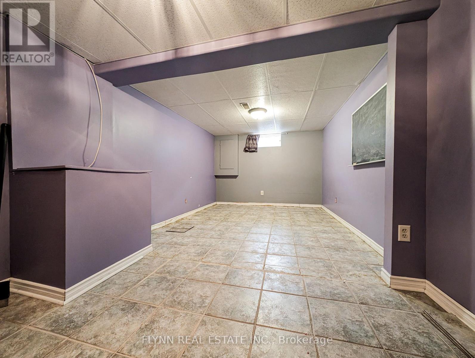 5985 Belaire Avenue, Niagara Falls, Ontario  L2H 1V1 - Photo 29 - X12079379