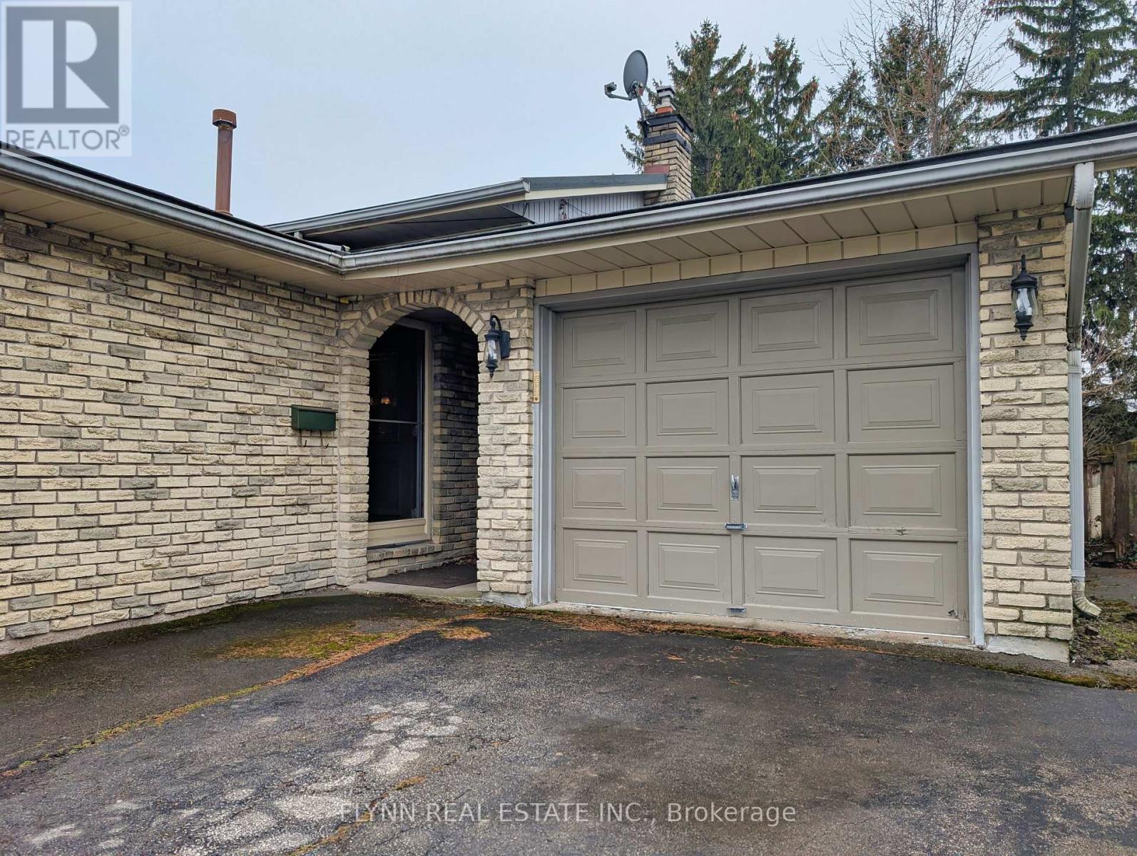 5985 Belaire Avenue, Niagara Falls, Ontario  L2H 1V1 - Photo 4 - X12079379
