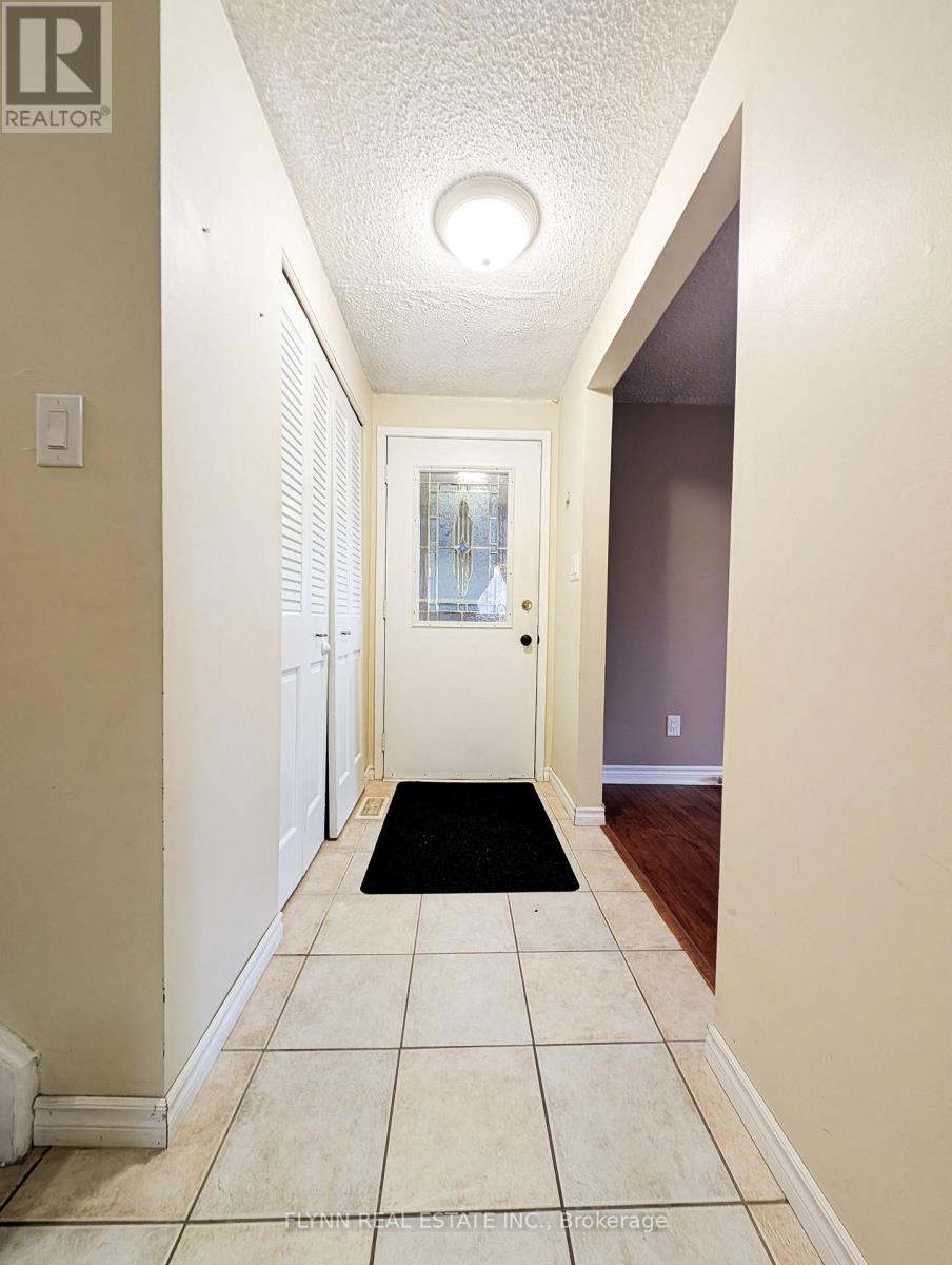 5985 Belaire Avenue, Niagara Falls, Ontario  L2H 1V1 - Photo 6 - X12079379