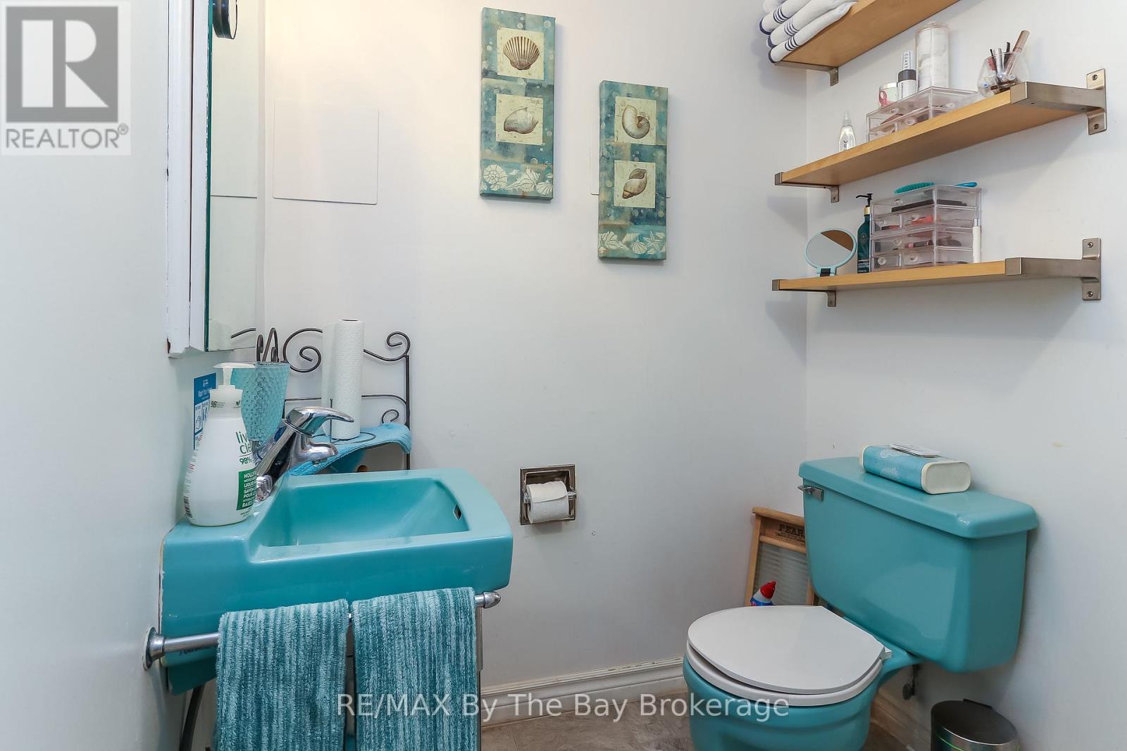 94 Leo Boulevard, Wasaga Beach, Ontario  L9Z 1C5 - Photo 17 - S11951829