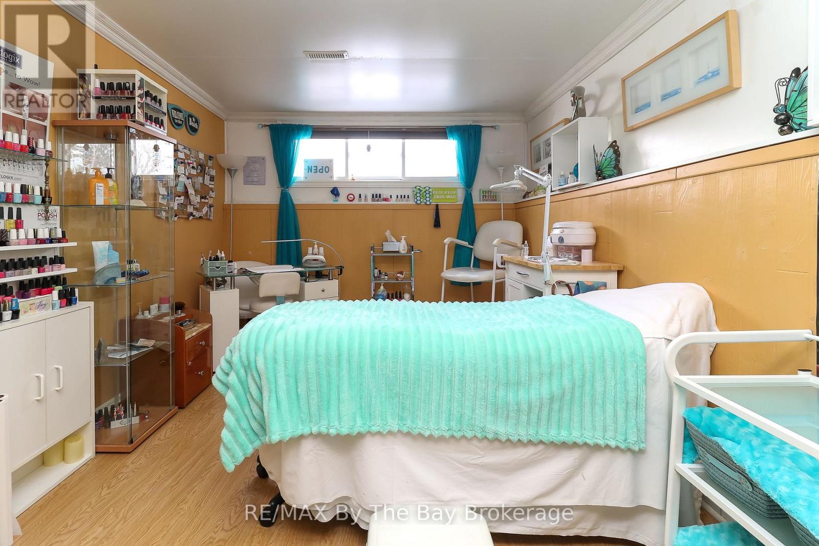 94 Leo Boulevard, Wasaga Beach, Ontario  L9Z 1C5 - Photo 18 - S11951829