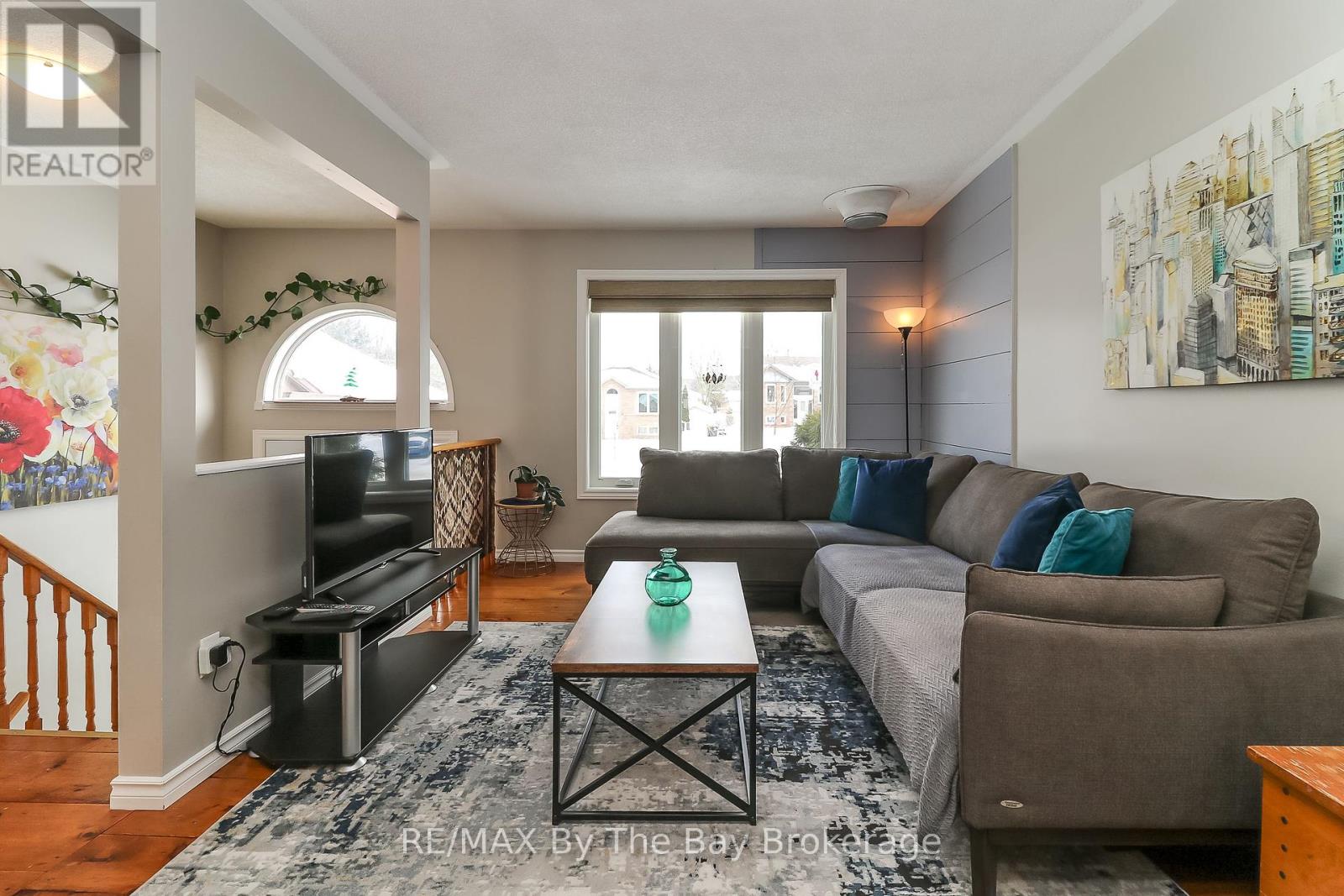 94 Leo Boulevard, Wasaga Beach, Ontario  L9Z 1C5 - Photo 4 - S11951829