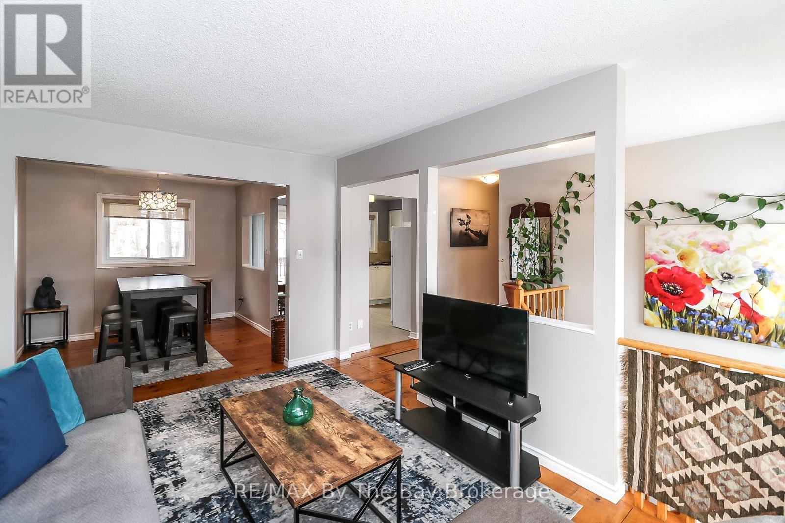94 Leo Boulevard, Wasaga Beach, Ontario  L9Z 1C5 - Photo 7 - S11951829