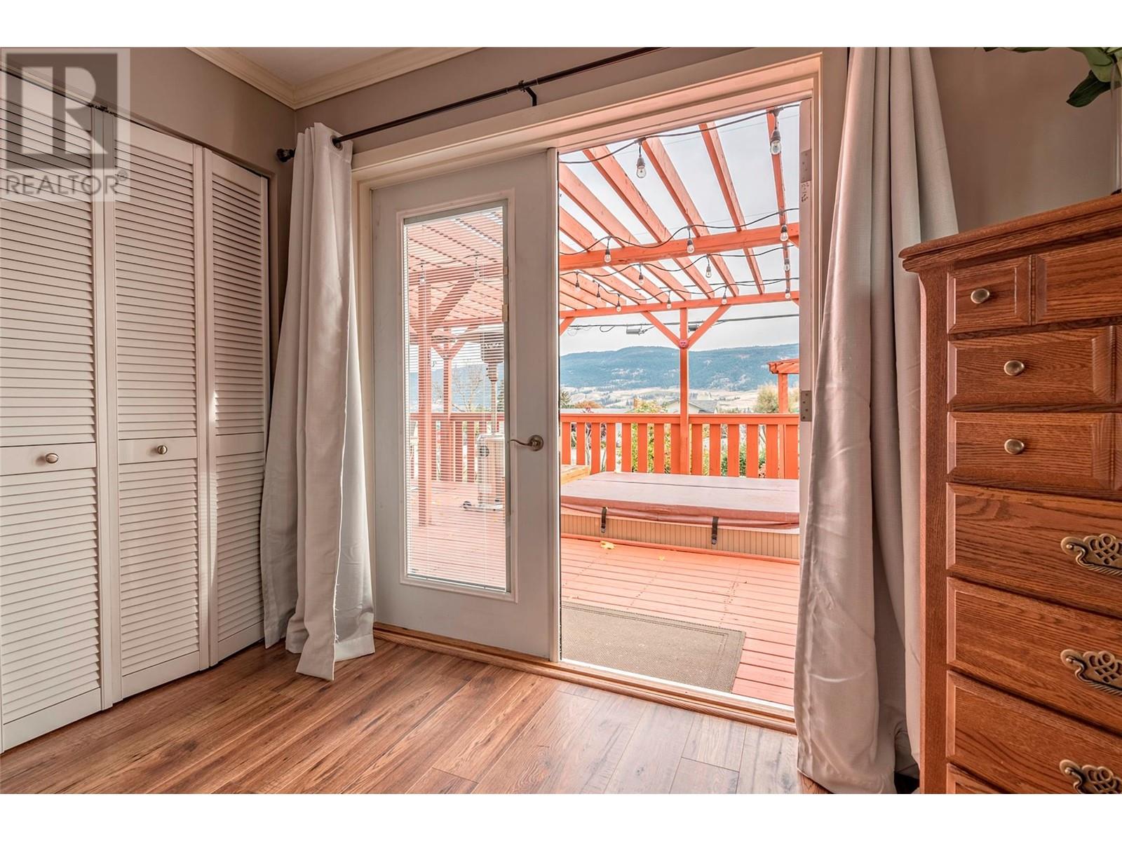 Property at 2191 Amundsen Road image 2