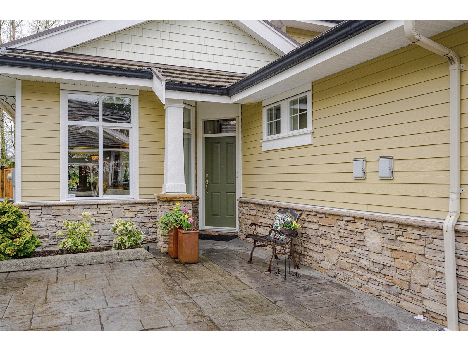 Property at 21 14655 32 AVENUE image 2