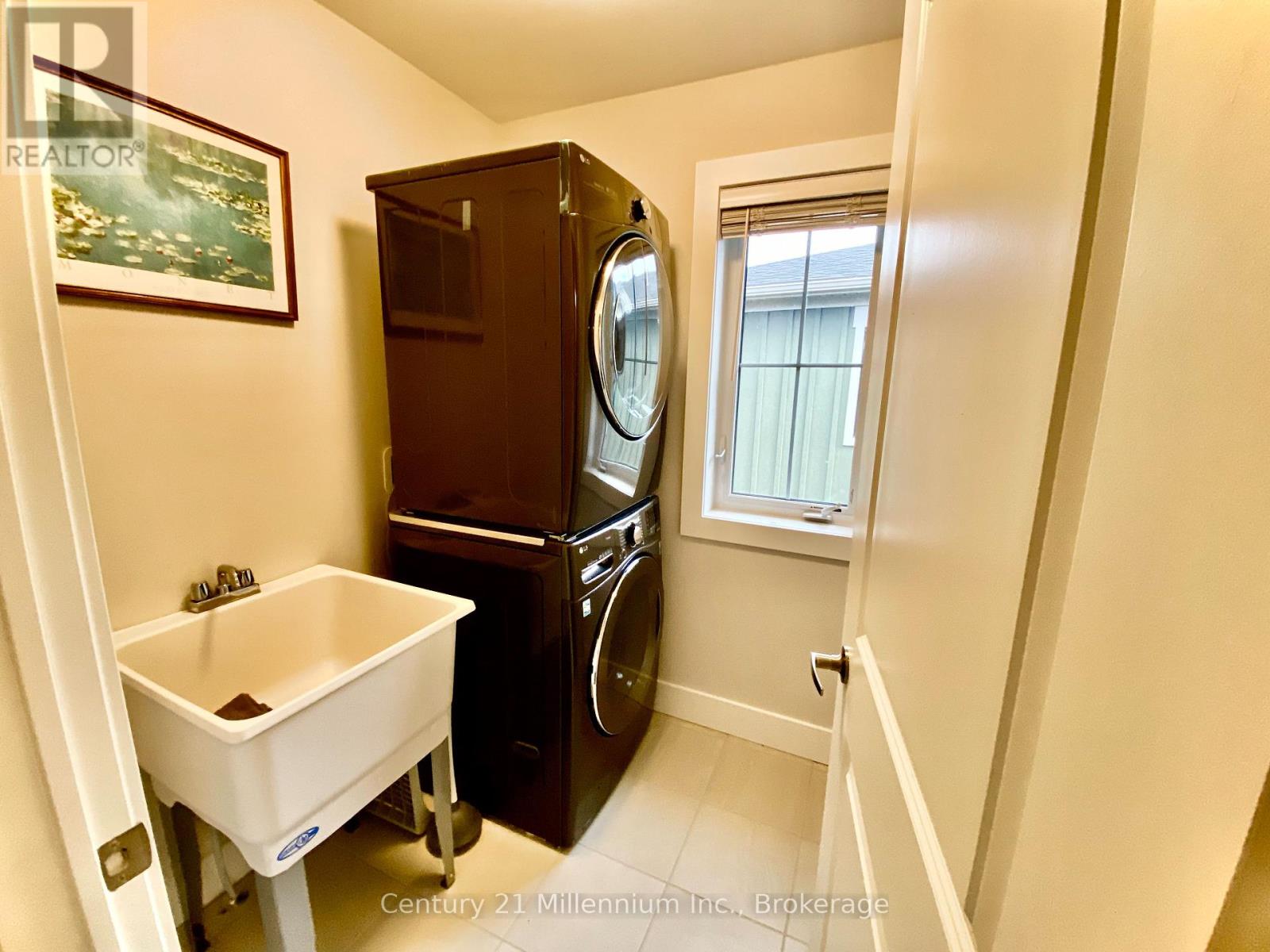 158 Red Pine Street, Blue Mountains, Ontario  L9Y 0Z3 - Photo 30 - X12079446