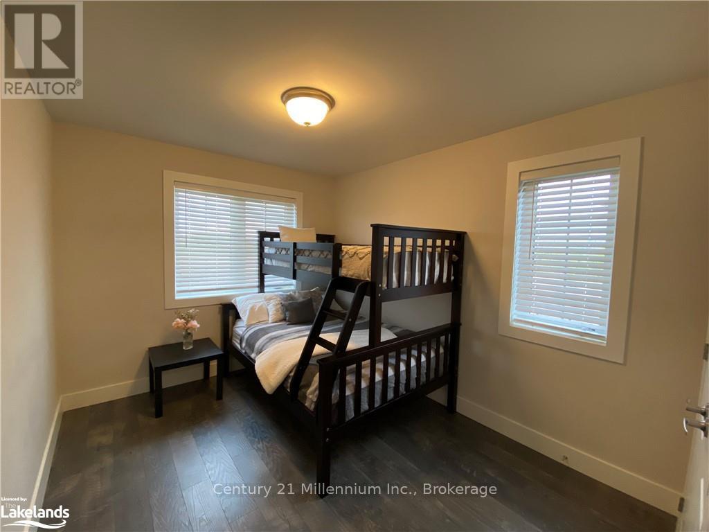 158 Red Pine Street, Blue Mountains, Ontario  L9Y 0Z3 - Photo 33 - X12079446