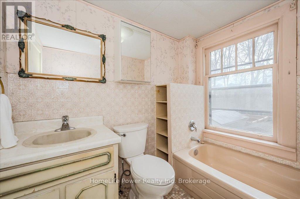 136 Oxford Street S, Guelph, Ontario  N1H 2M7 - Photo 28 - X12079460