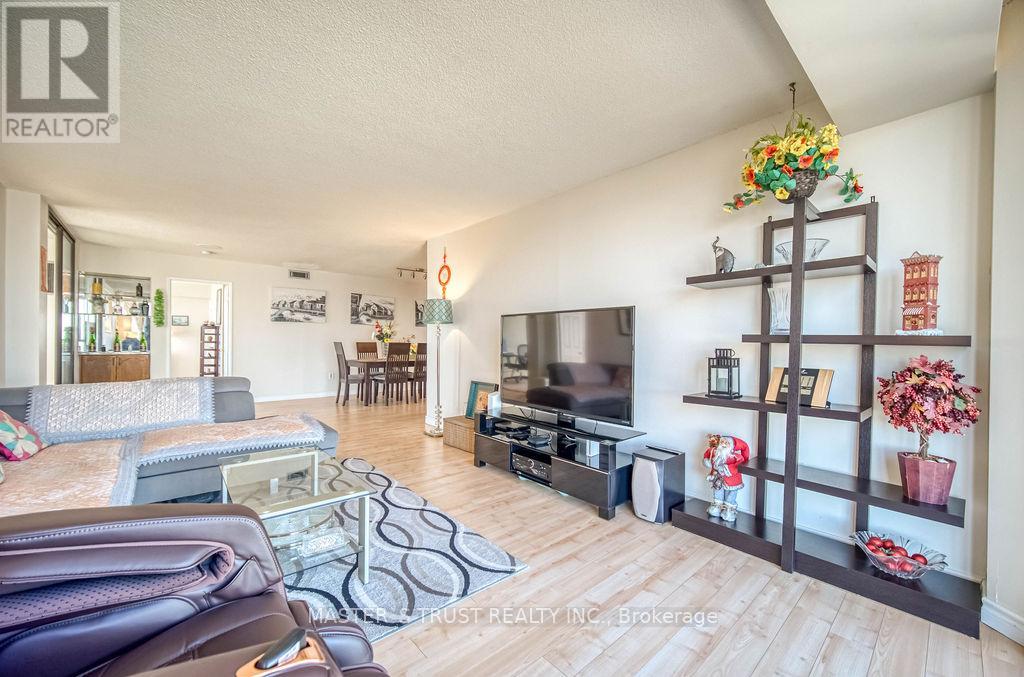 1409 - 255 Bamburgh Circle, Toronto (Steeles), Ontario  M1W 3T6 - Photo 10 - E12079489