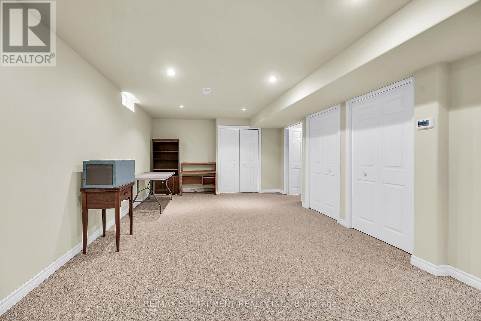 20 Oak Crescent, Haldimand, Ontario  N0A 1H0 - Photo 37 - X12079454