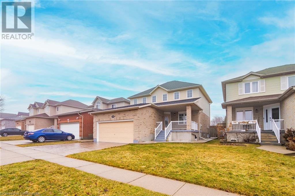 Property at 48 LENA Crescent image 3