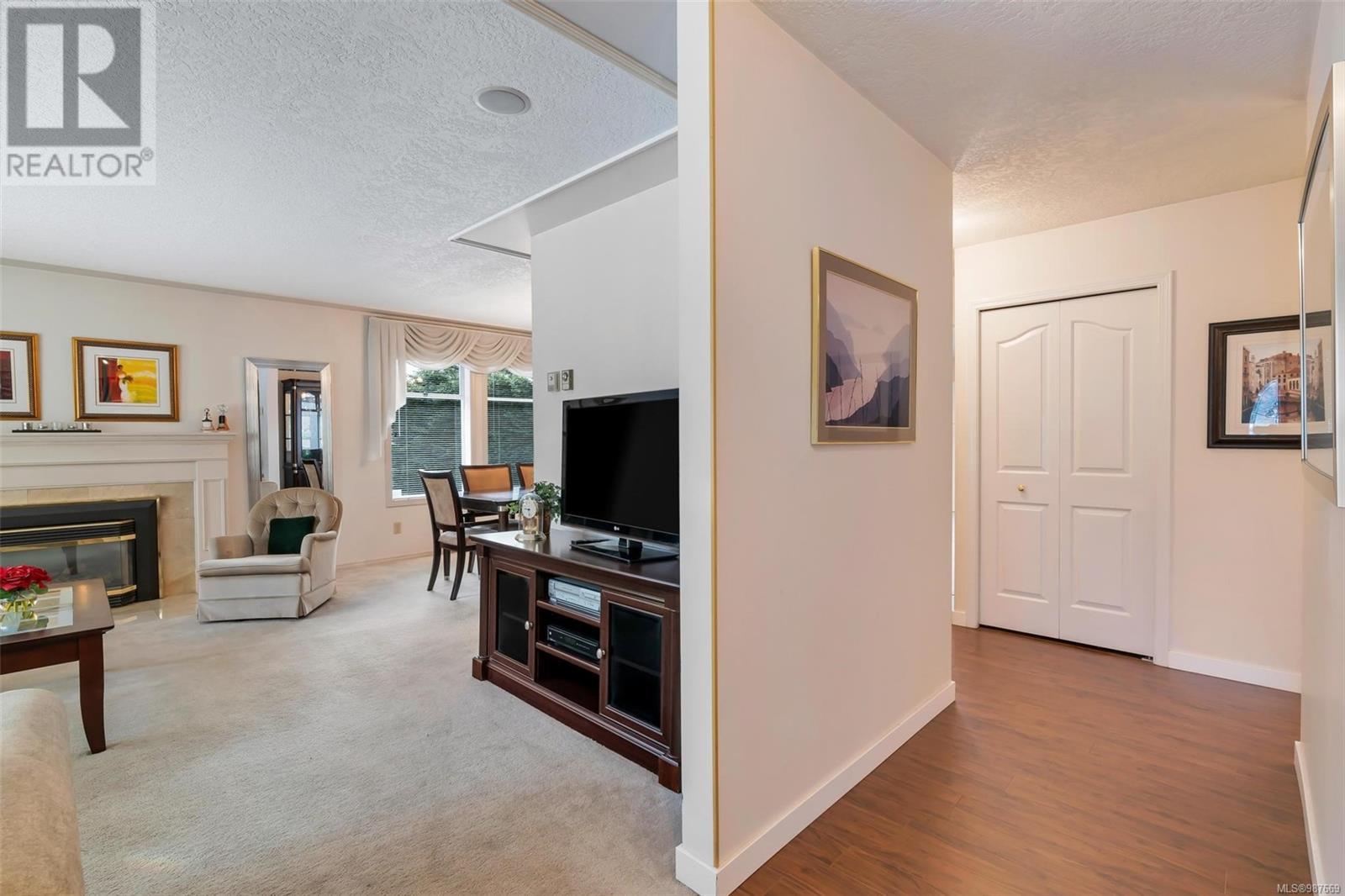 4790 Cordova Bay Rd, Saanich, British Columbia  V8Y 2J5 - Photo 13 - 987669