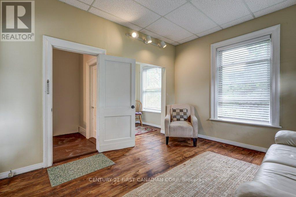 3 - 193 Waterloo Street, London East, Ontario  N6B 2N1 - Photo 3 - X12079526