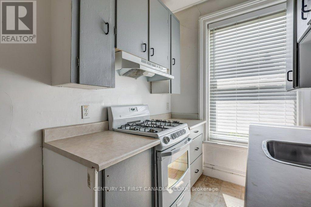 3 - 193 Waterloo Street, London East, Ontario  N6B 2N1 - Photo 8 - X12079526