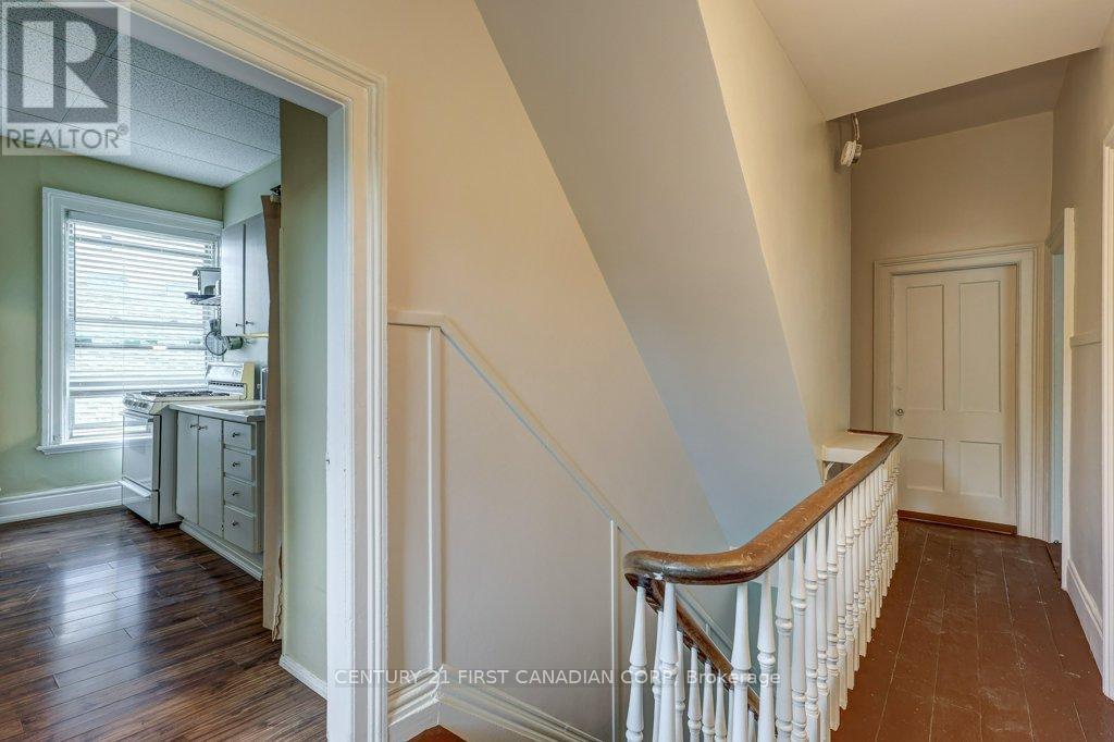 2 - 193 Waterloo Street, London East, Ontario  N6B 2N1 - Photo 6 - X12079527