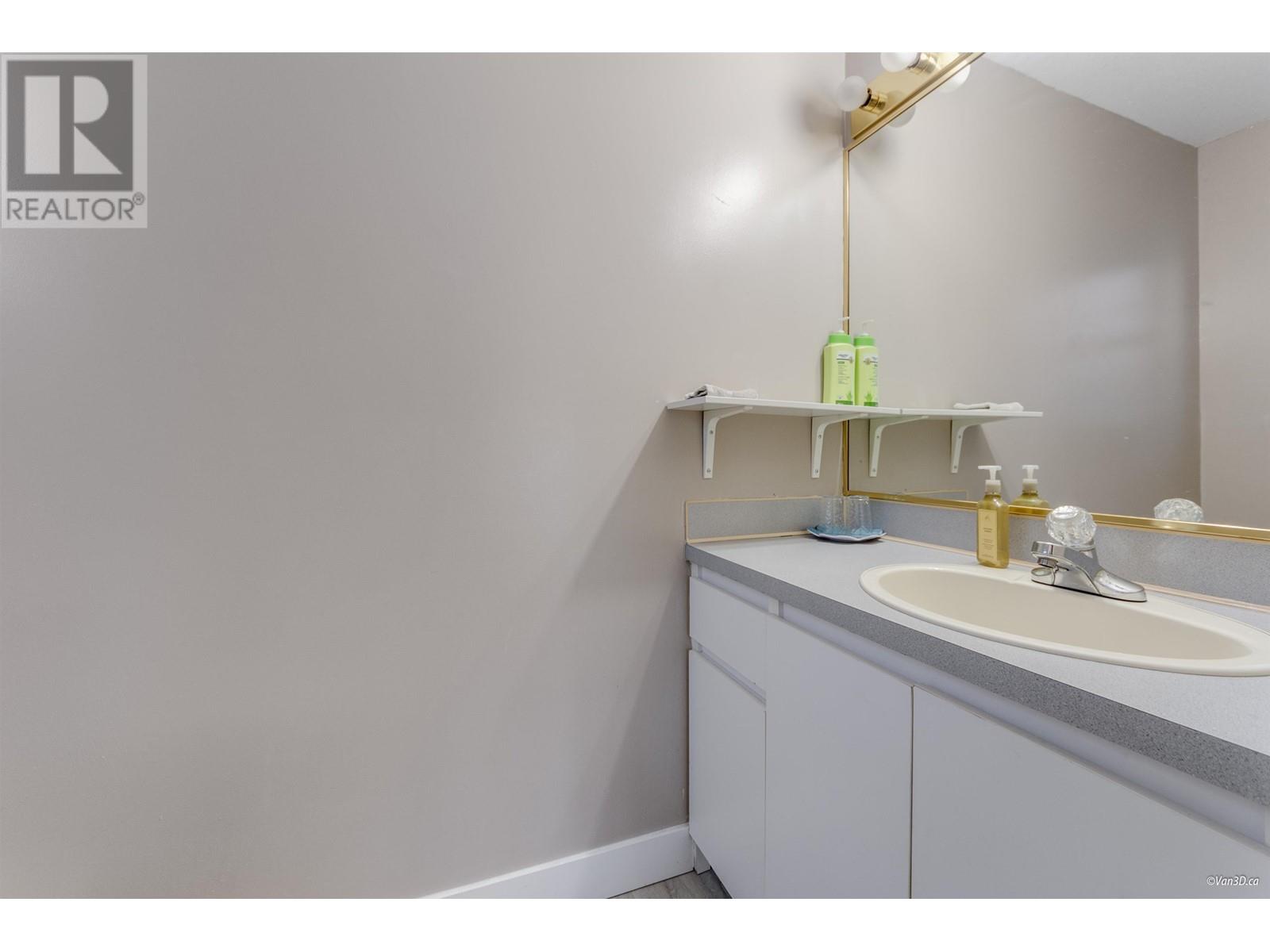 7351 12th Avenue, Burnaby, British Columbia  V3N 2J8 - Photo 20 - R2989582