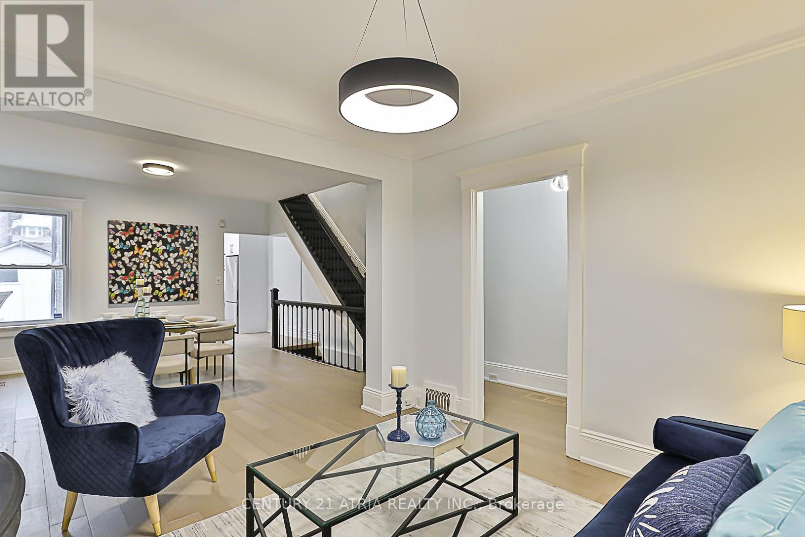 Property at 10 WOLFREY AVENUE image 5