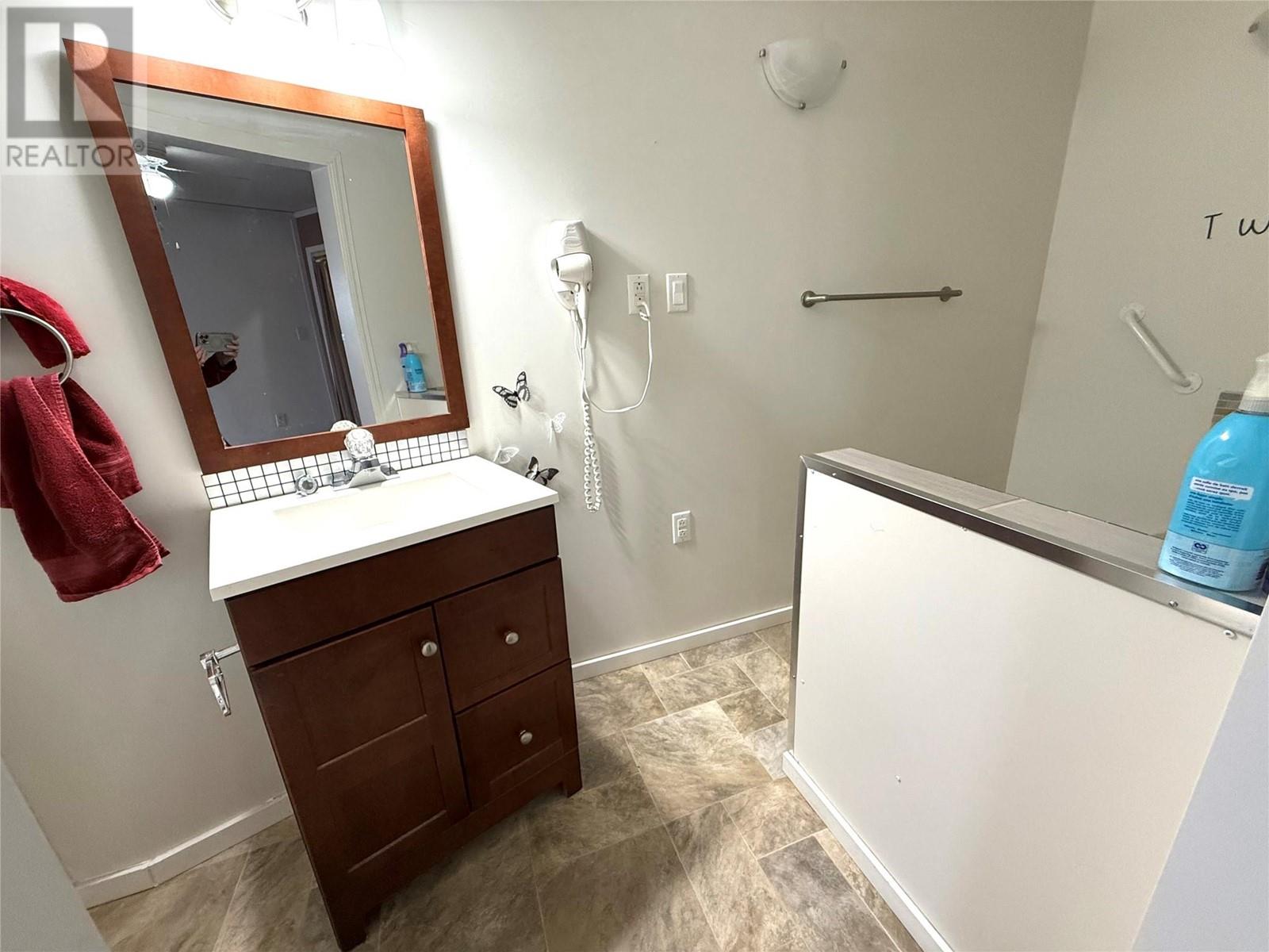 2195 Seventh Avenue, Trail, British Columbia  V1R 3C7 - Photo 15 - 10339486