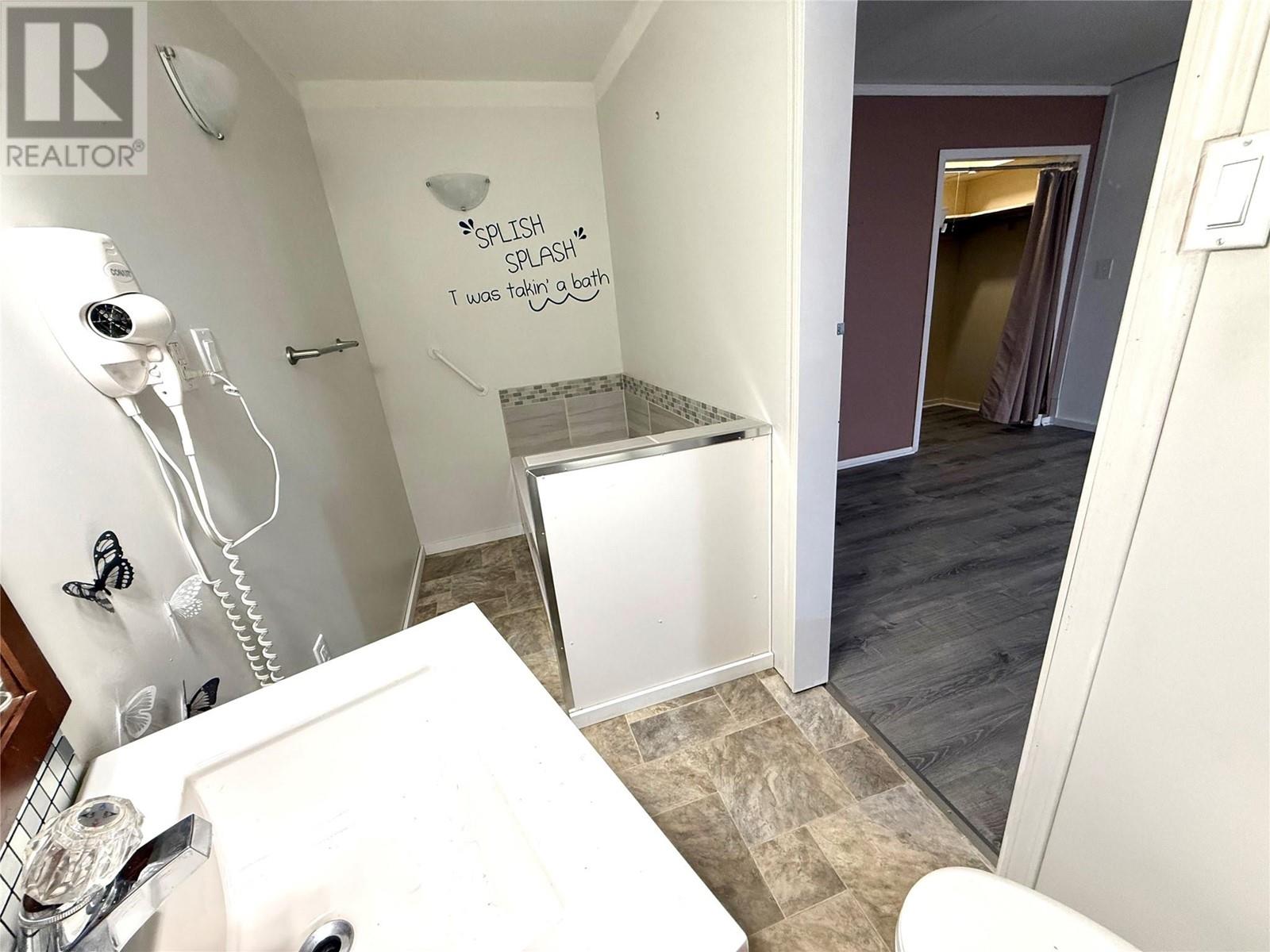 2195 Seventh Avenue, Trail, British Columbia  V1R 3C7 - Photo 16 - 10339486