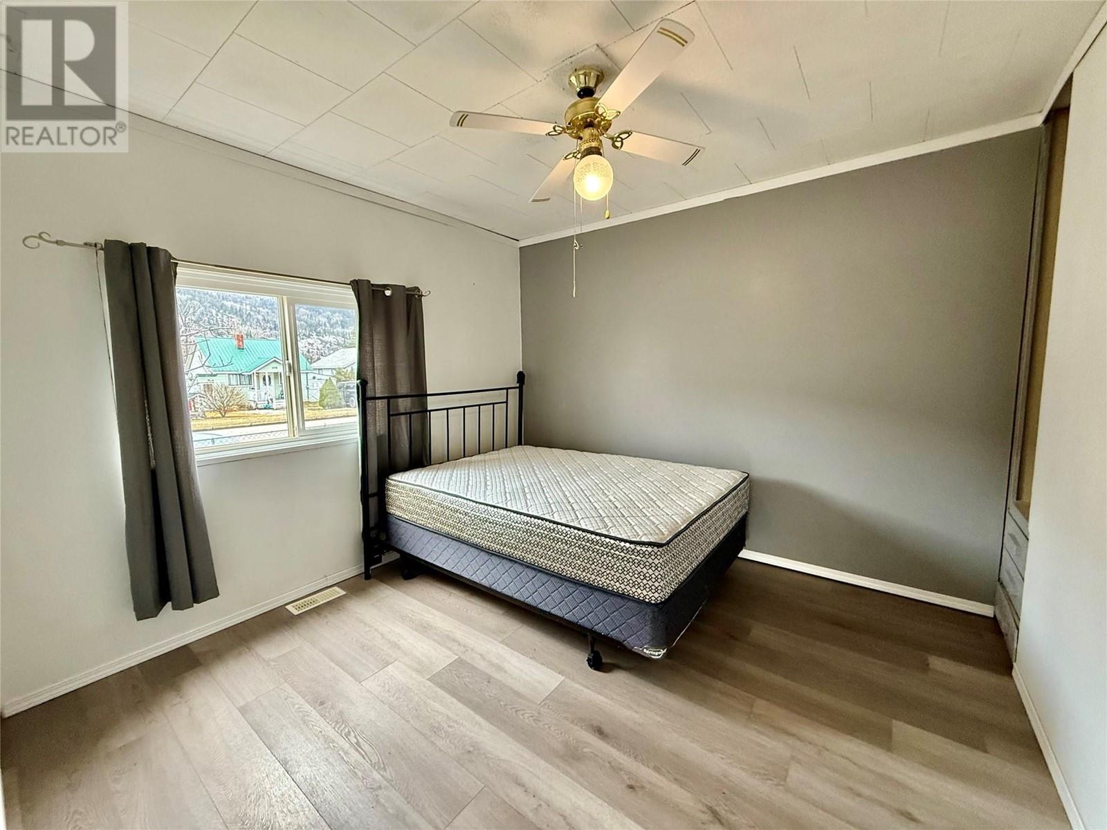 2195 Seventh Avenue, Trail, British Columbia  V1R 3C7 - Photo 8 - 10339486