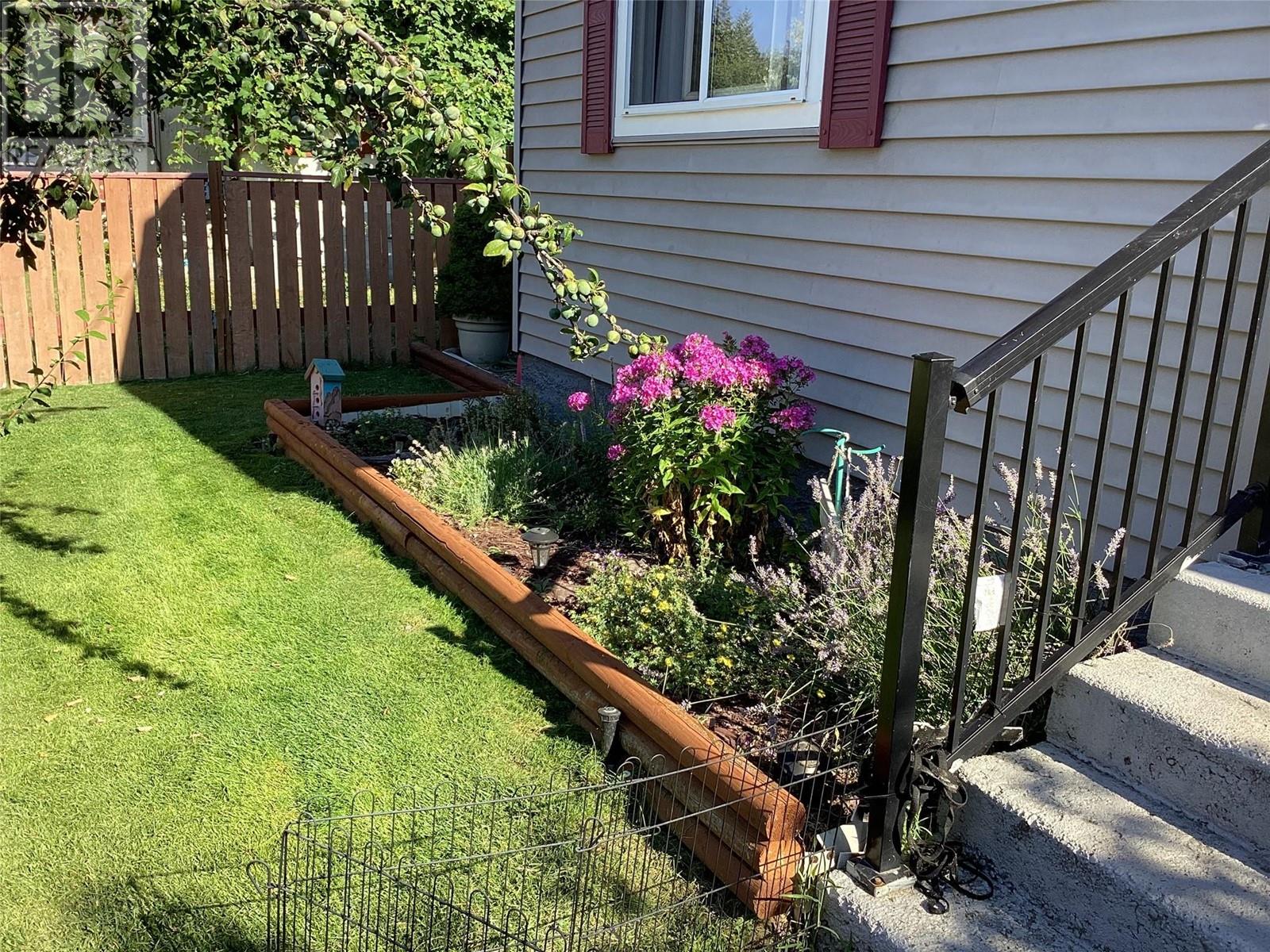 2195 Seventh Avenue, Trail, British Columbia  V1R 3C7 - Photo 34 - 10339486