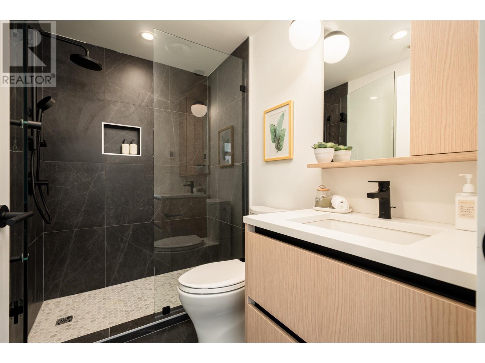 11 6778 Oak Street, Vancouver, British Columbia  V6P 0L2 - Photo 11 - R2959239