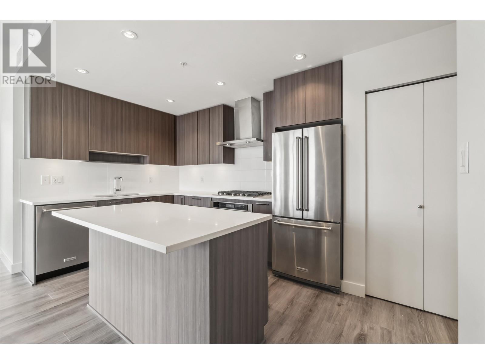 Listing Picture 13 of 40 : 1105 1788 GILMORE AVENUE, Burnaby / 本拿比 - 魯藝地產 Yvonne Lu Group - MLS Medallion Club Member