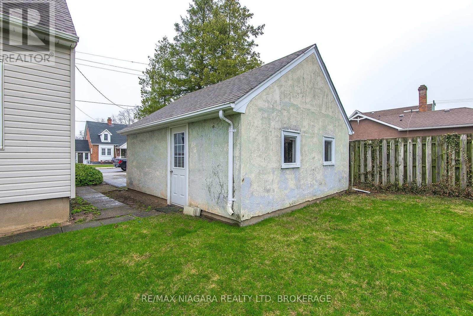 117 Church Street W, Welland, Ontario  L3C 4N8 - Photo 10 - X12079582