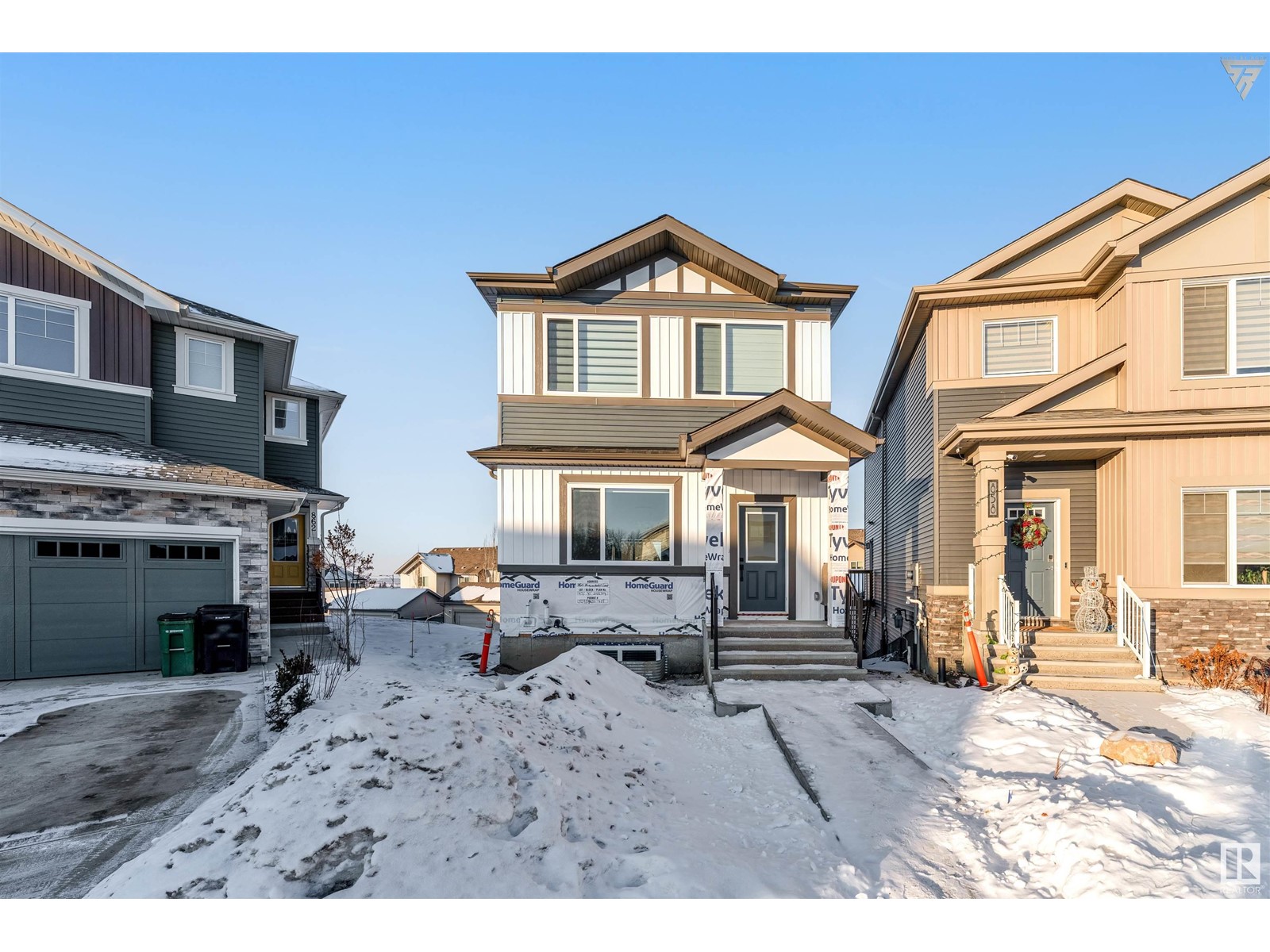 Property at 860 Northern Harrier NW image 1