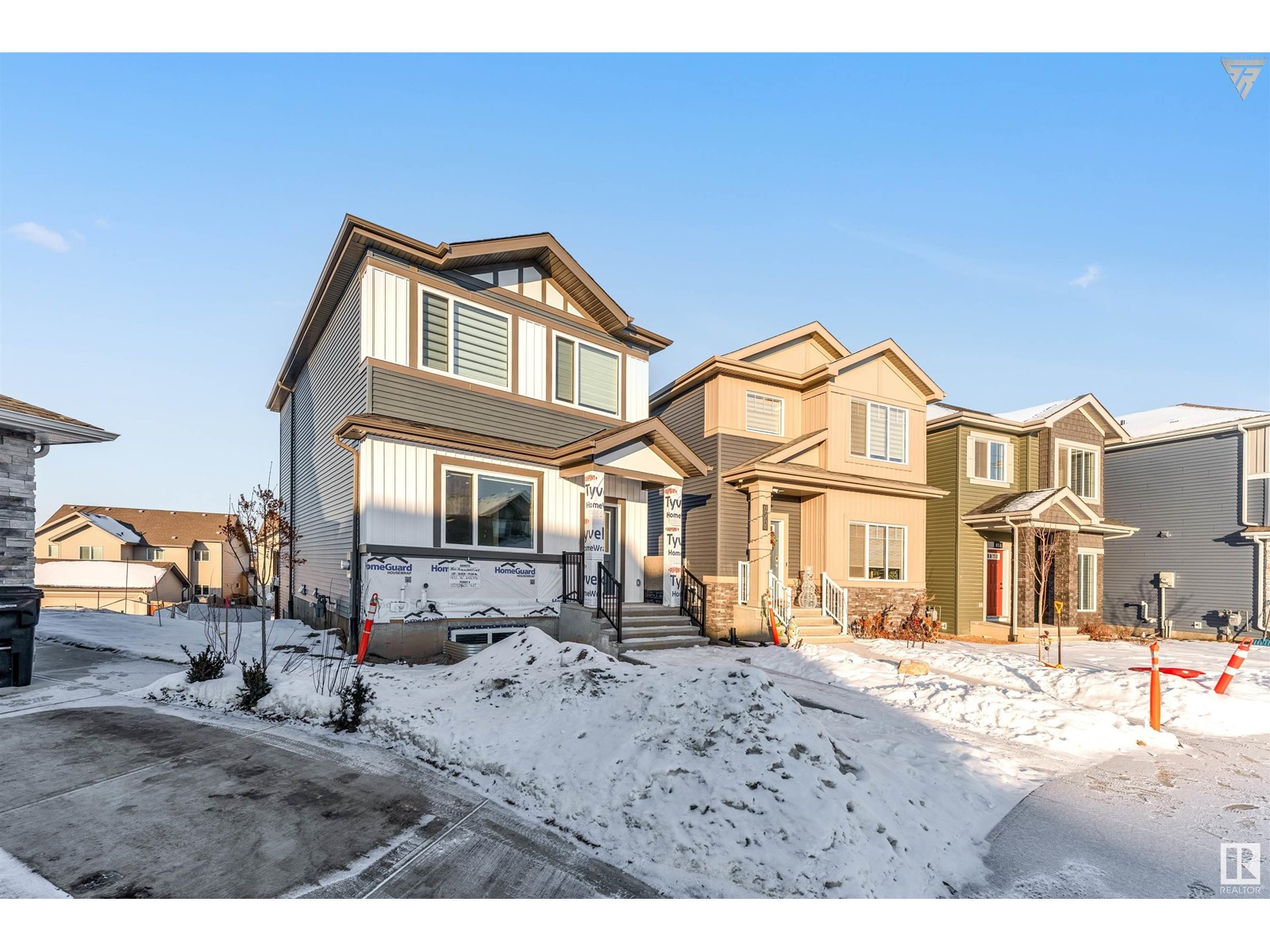 Property at 860 Northern Harrier NW image 2