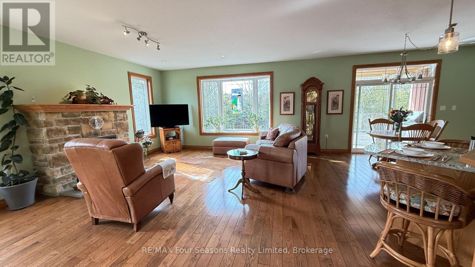 229 S Rankin Street, Saugeen Shores, Ontario  N0H 2L0 - Photo 29 - X12062589