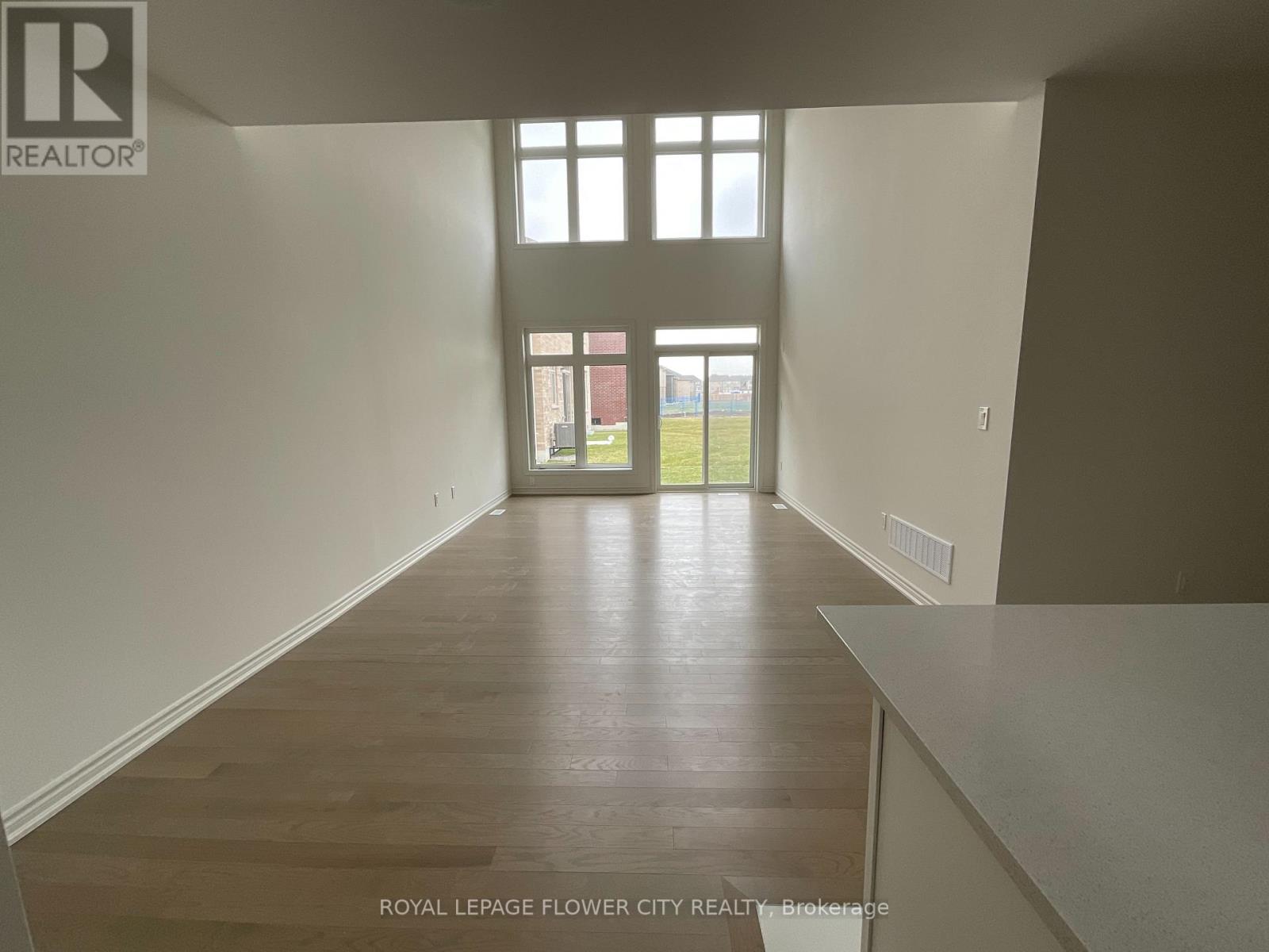 8 Mayapple Street, Adjala-Tosorontio, Ontario  L0G 1W0 - Photo 6 - N12079603