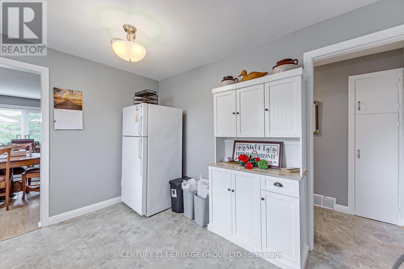 36 Puget Street, Barrie, Ontario  L4M 4N2 - Photo 40 - S12079596