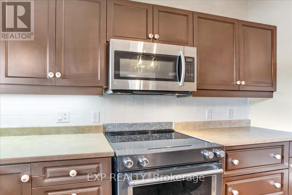 10 Atlantic Avenue, Wasaga Beach, Ontario  L9Z 3A8 - Photo 11 - S12079600