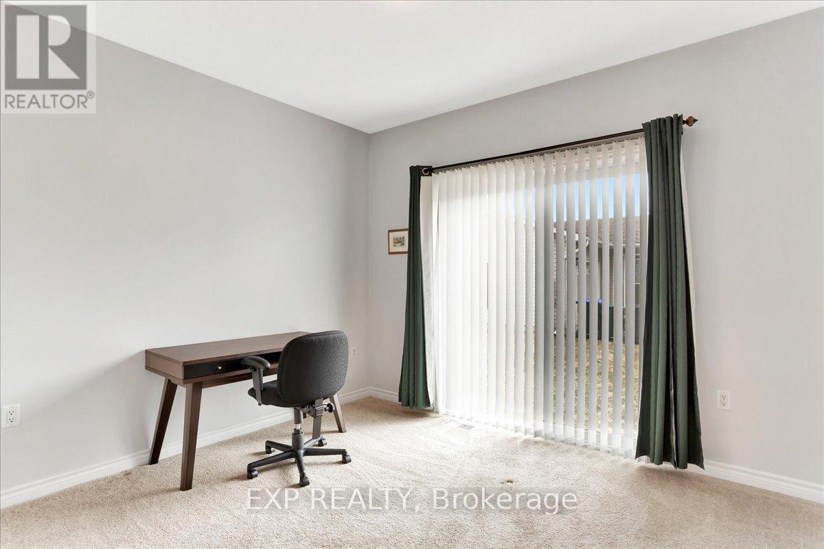 10 Atlantic Avenue, Wasaga Beach, Ontario  L9Z 3A8 - Photo 19 - S12079600